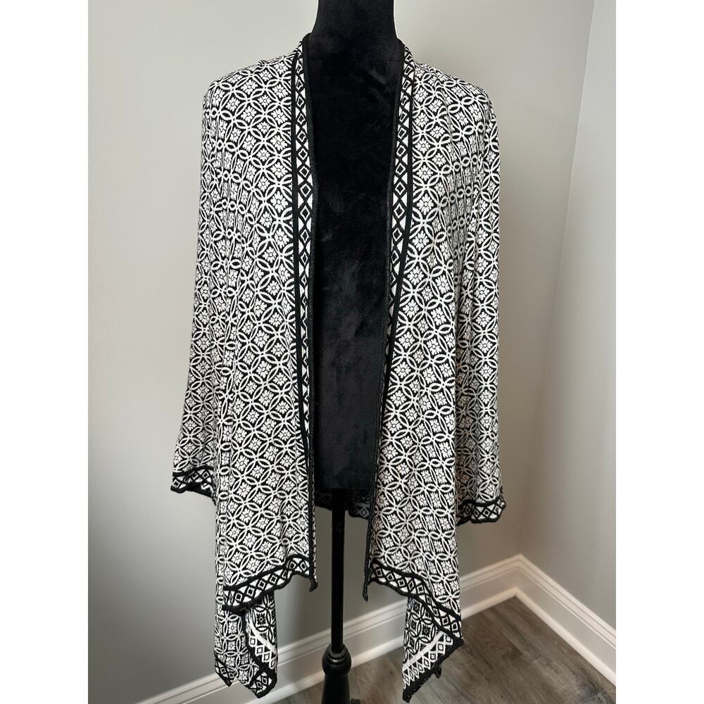 Chico’s Size 2 Black White Geometric Open Front Drape Cardigan Jacket Kimono
